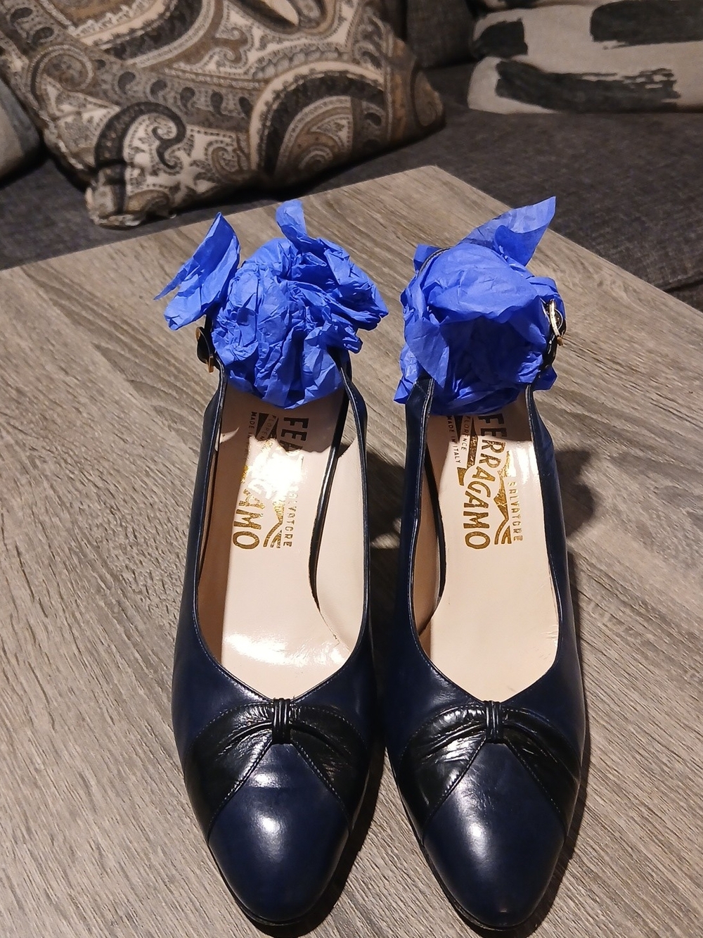 ✨  Vintage Salvatore Ferragamo Navy & Black Patent Leather Slingback Heels ✨
